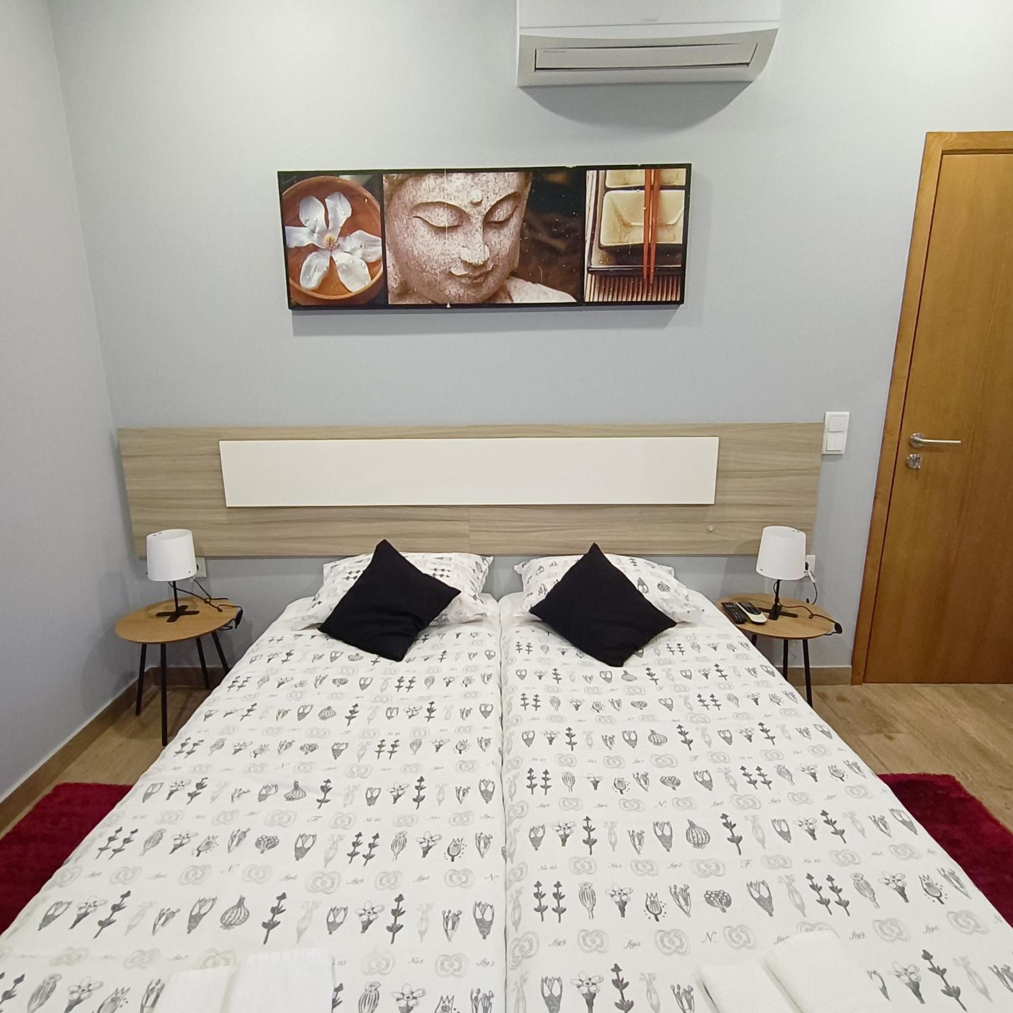 Good Vibes - Lagos Guesthouse Bagian luar foto